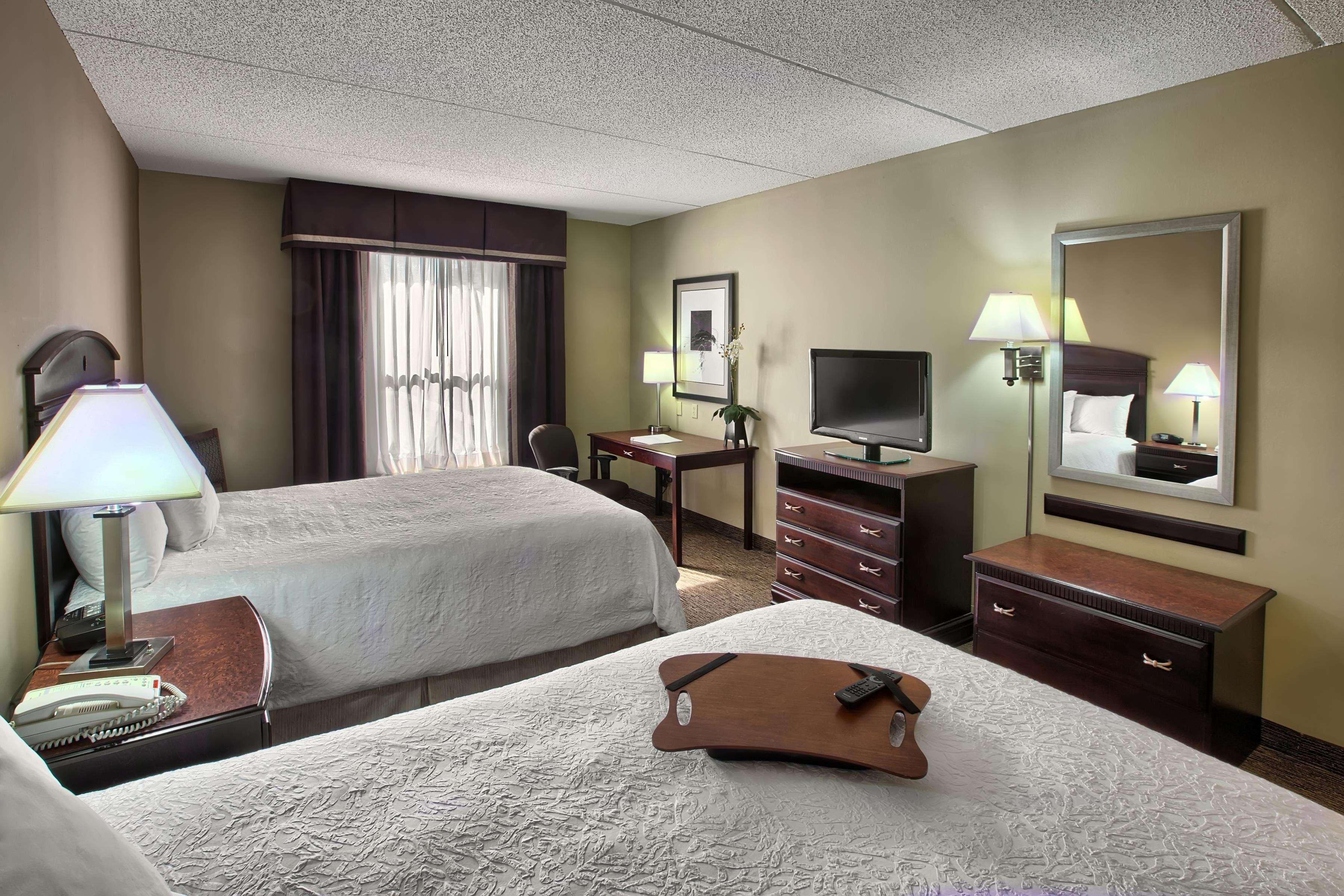 Hampton Inn & Suites Бърлингтън Стая снимка