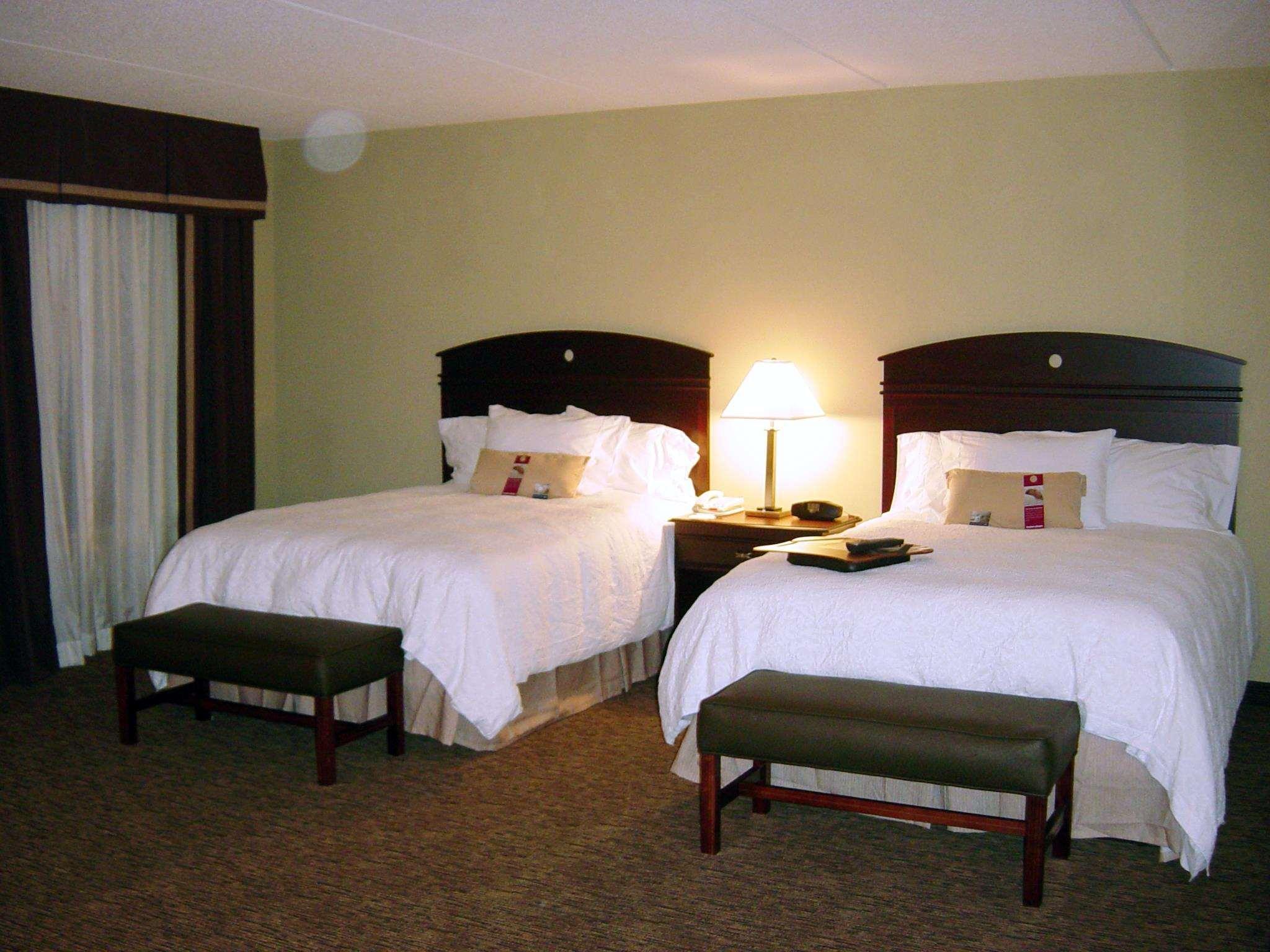 Hampton Inn & Suites Бърлингтън Екстериор снимка