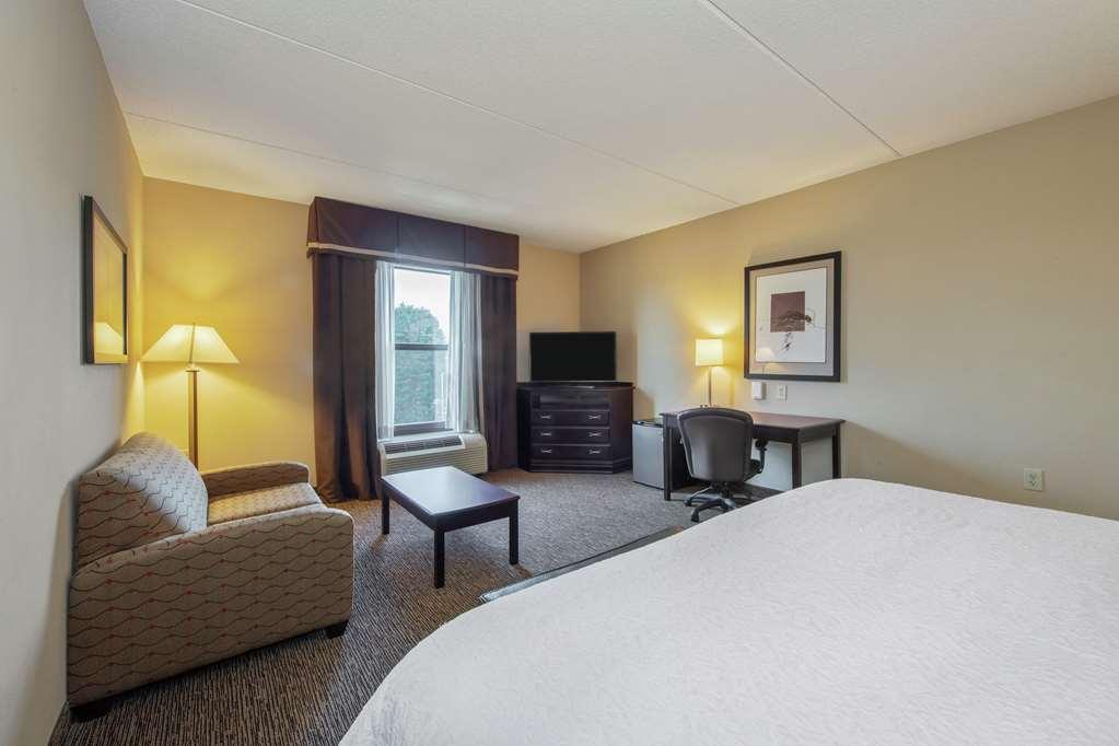 Hampton Inn & Suites Бърлингтън Стая снимка