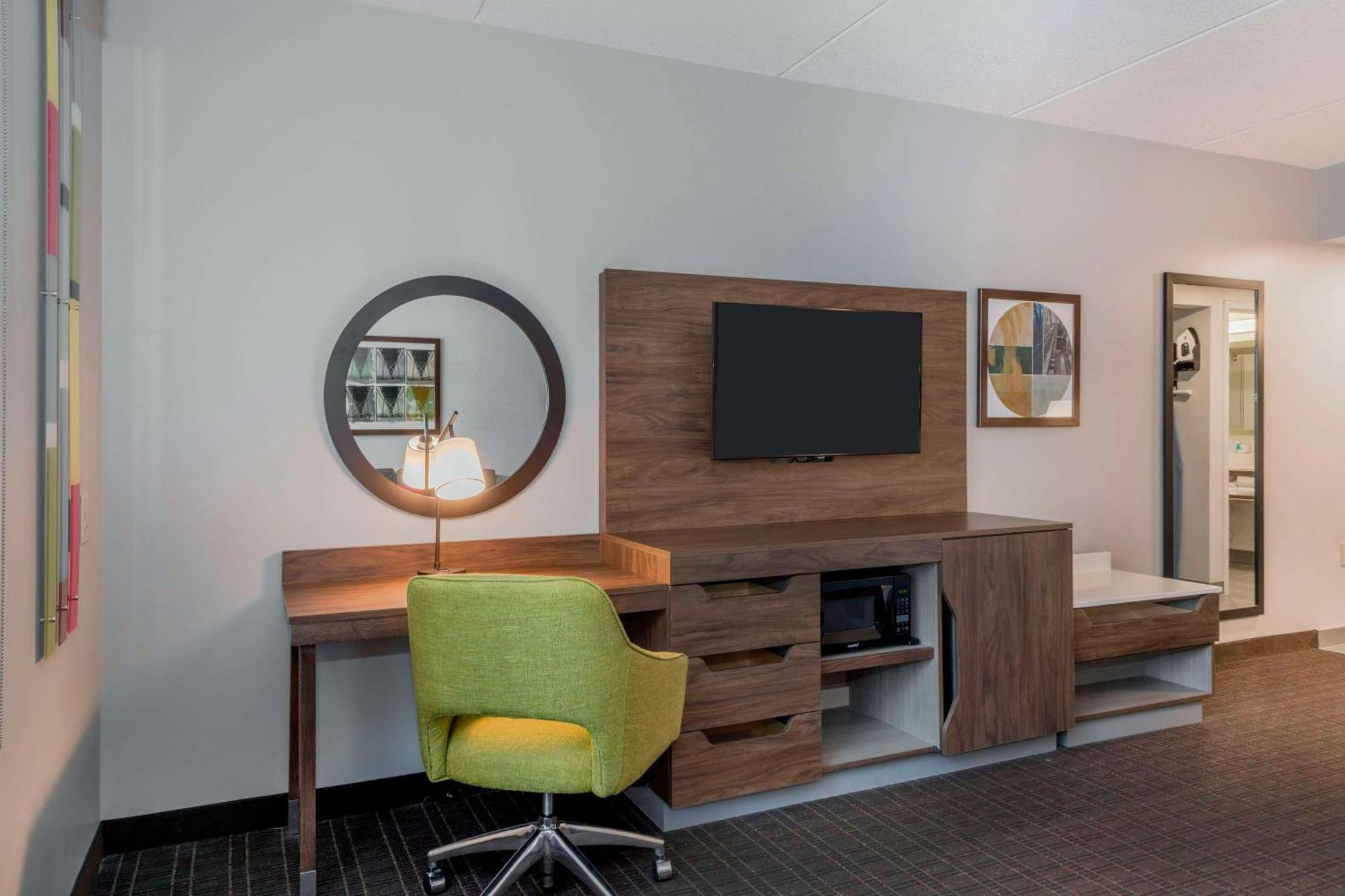 Hampton Inn & Suites Бърлингтън Екстериор снимка