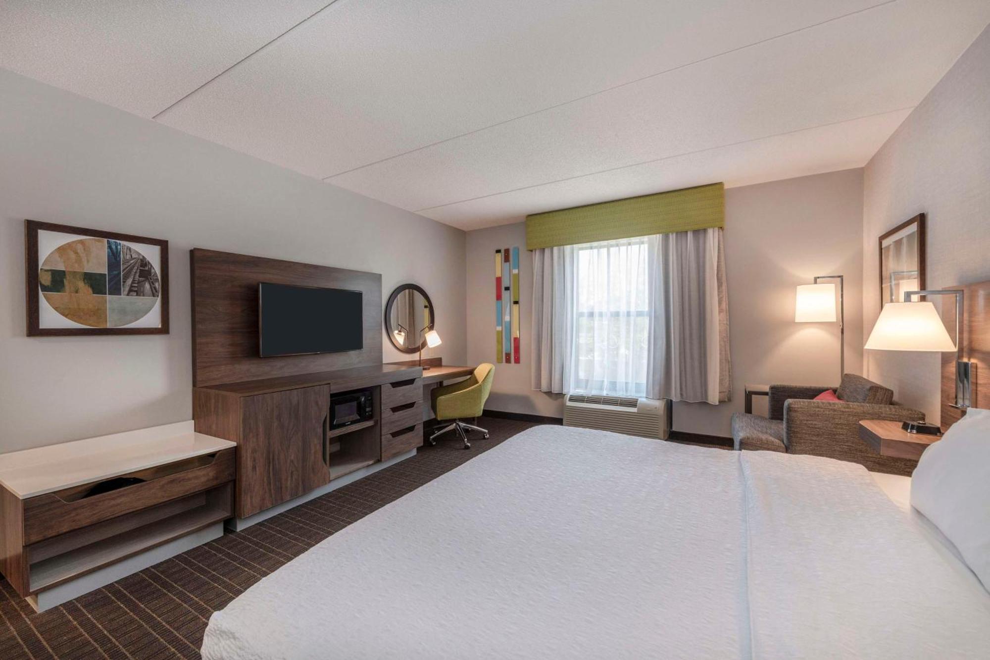 Hampton Inn & Suites Бърлингтън Екстериор снимка