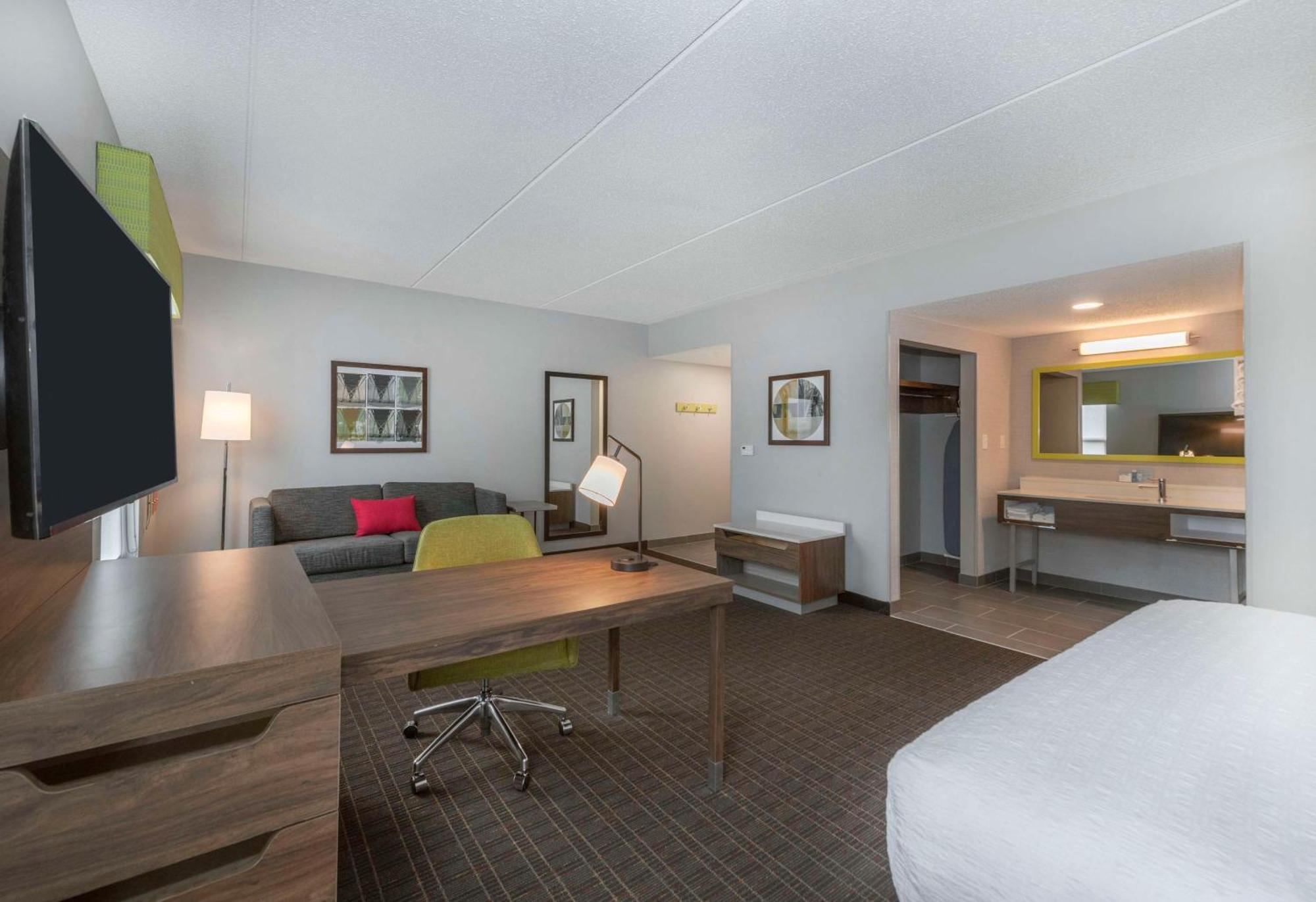 Hampton Inn & Suites Бърлингтън Екстериор снимка