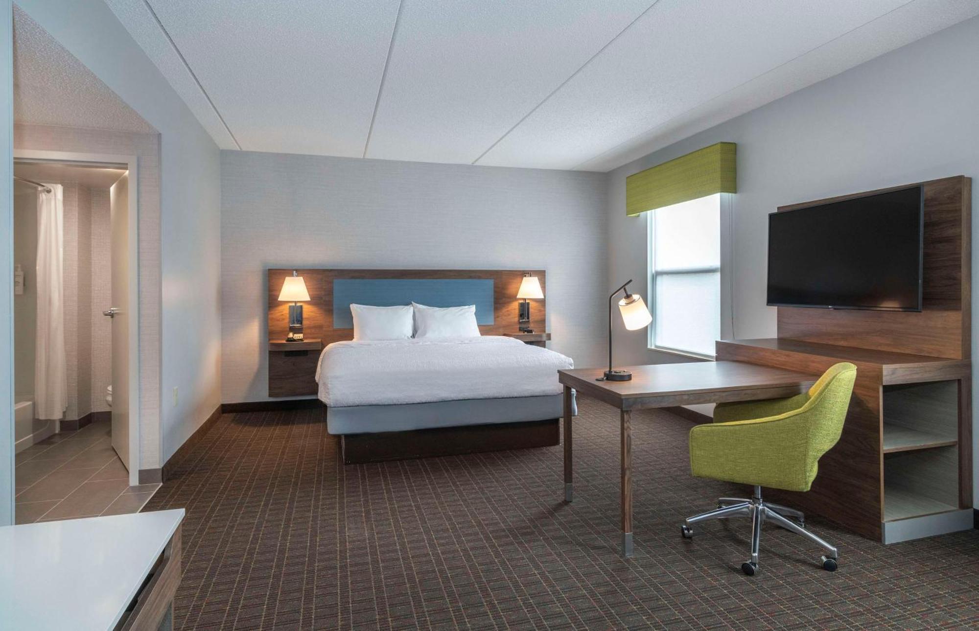 Hampton Inn & Suites Бърлингтън Екстериор снимка