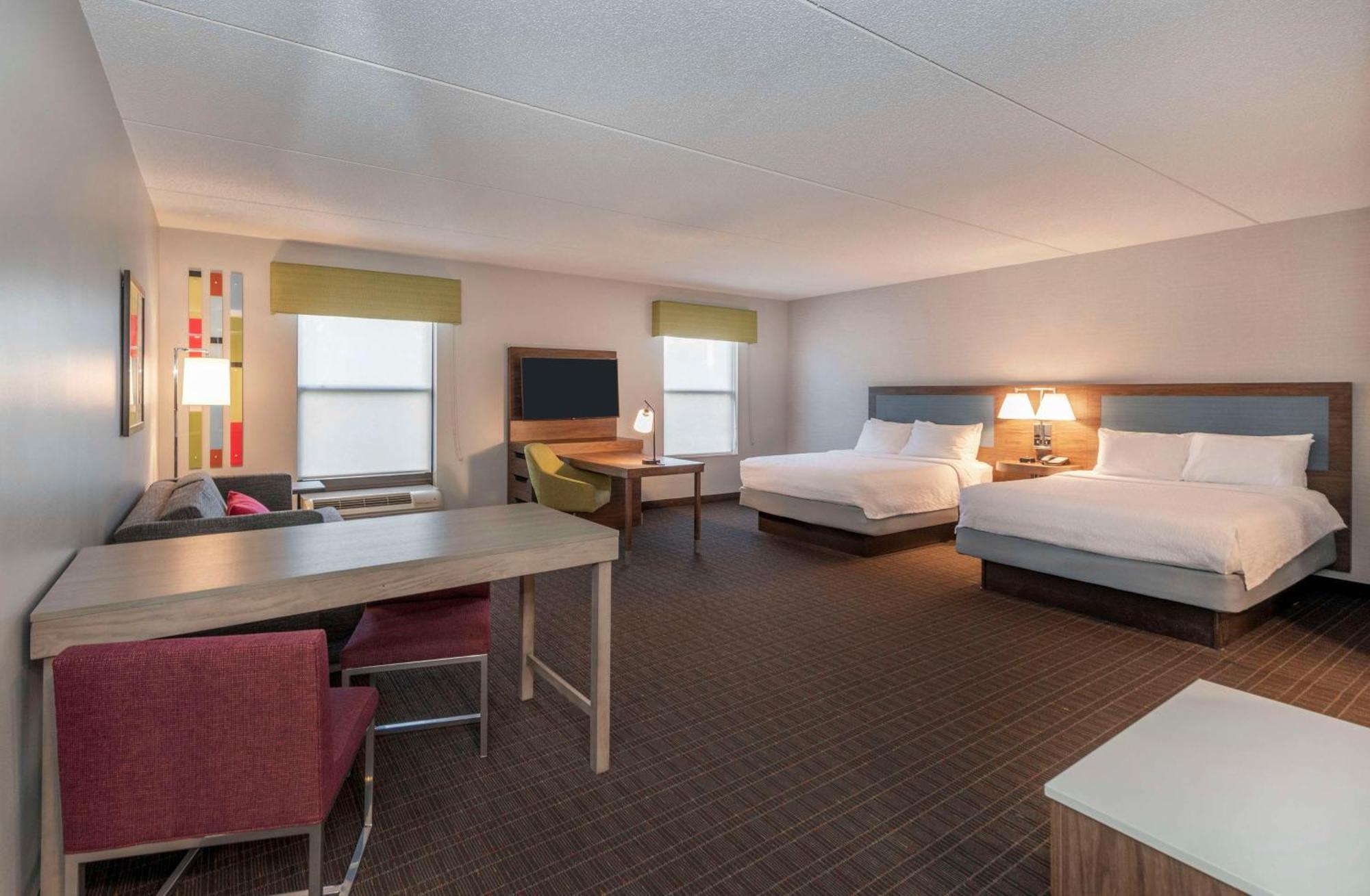 Hampton Inn & Suites Бърлингтън Екстериор снимка