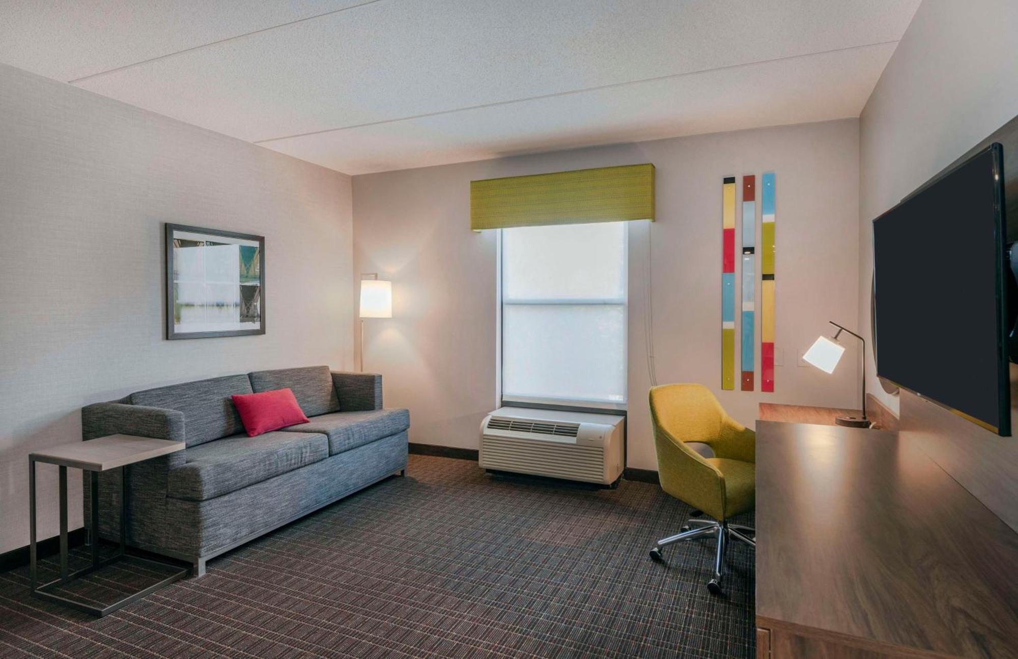 Hampton Inn & Suites Бърлингтън Екстериор снимка