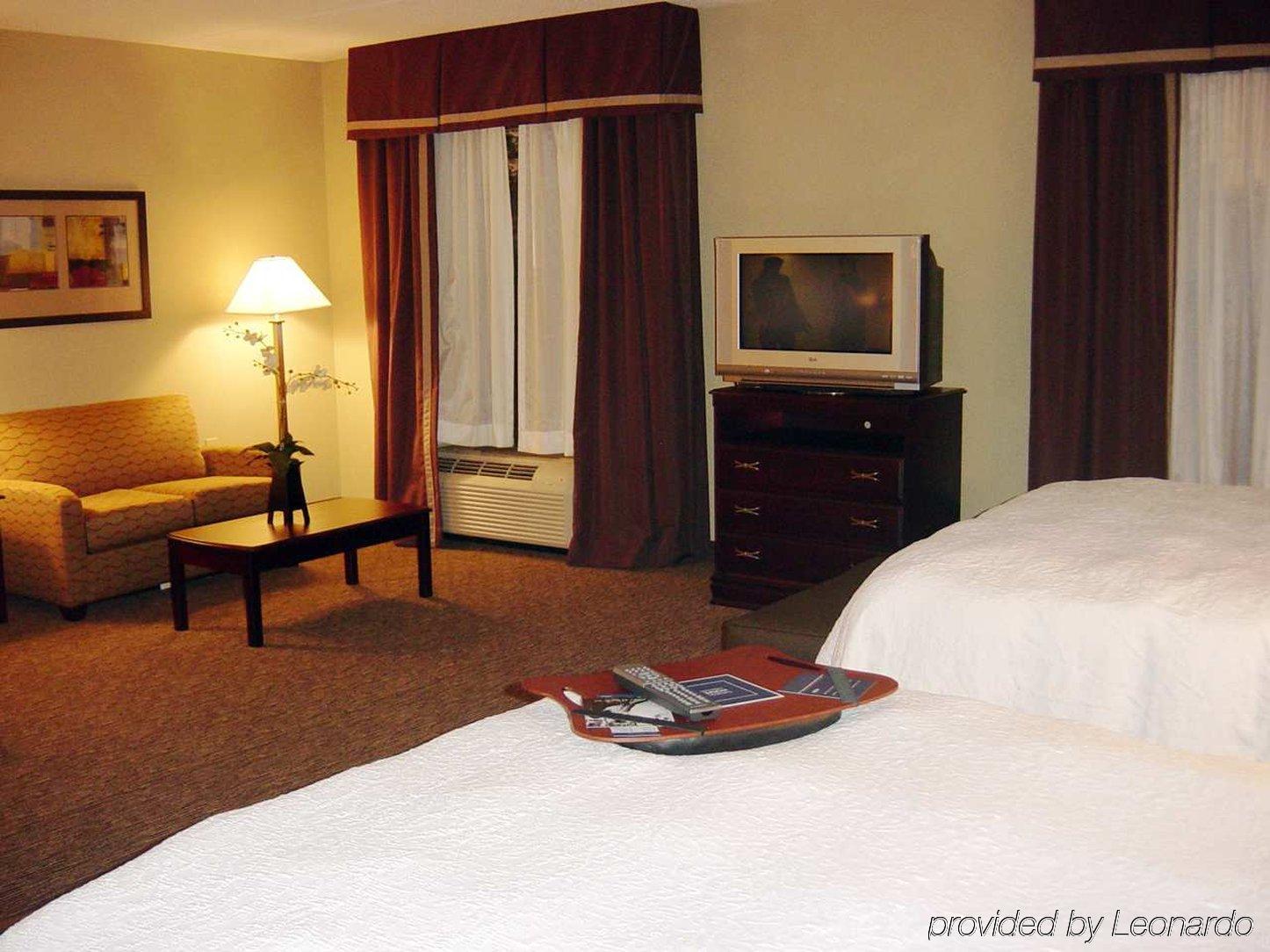 Hampton Inn & Suites Бърлингтън Стая снимка