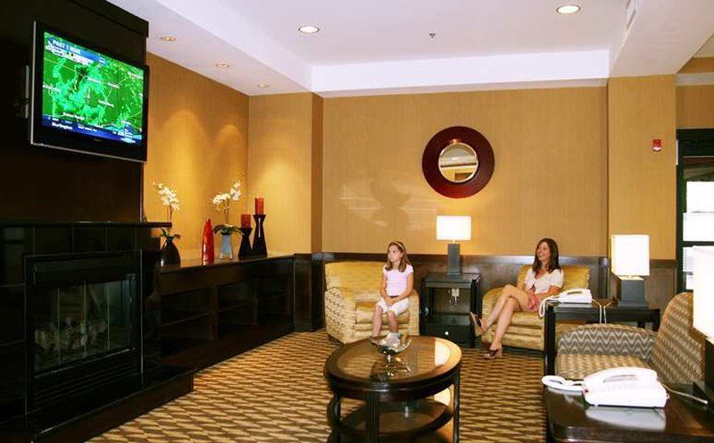 Hampton Inn & Suites Бърлингтън Интериор снимка